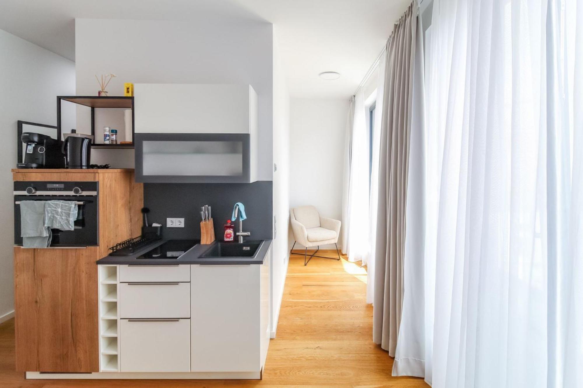 Helios Berlin Apartments ภายนอก รูปภาพ